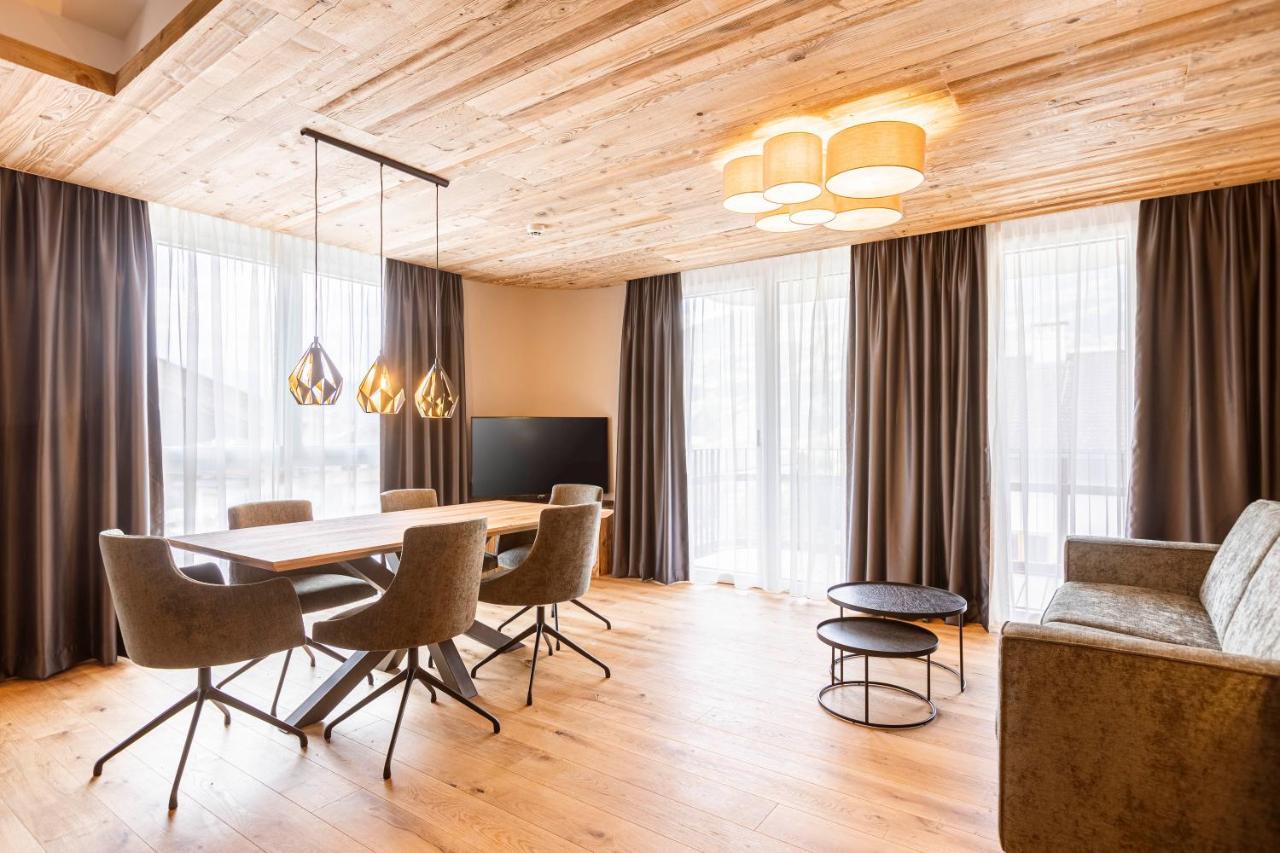 Zillertal Suites Fuegen By Alps Resorts Exterior foto