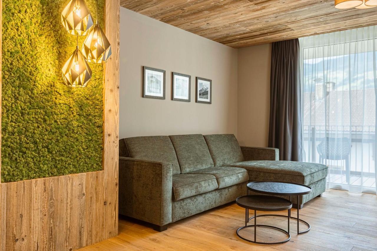 Zillertal Suites Fuegen By Alps Resorts Exterior foto
