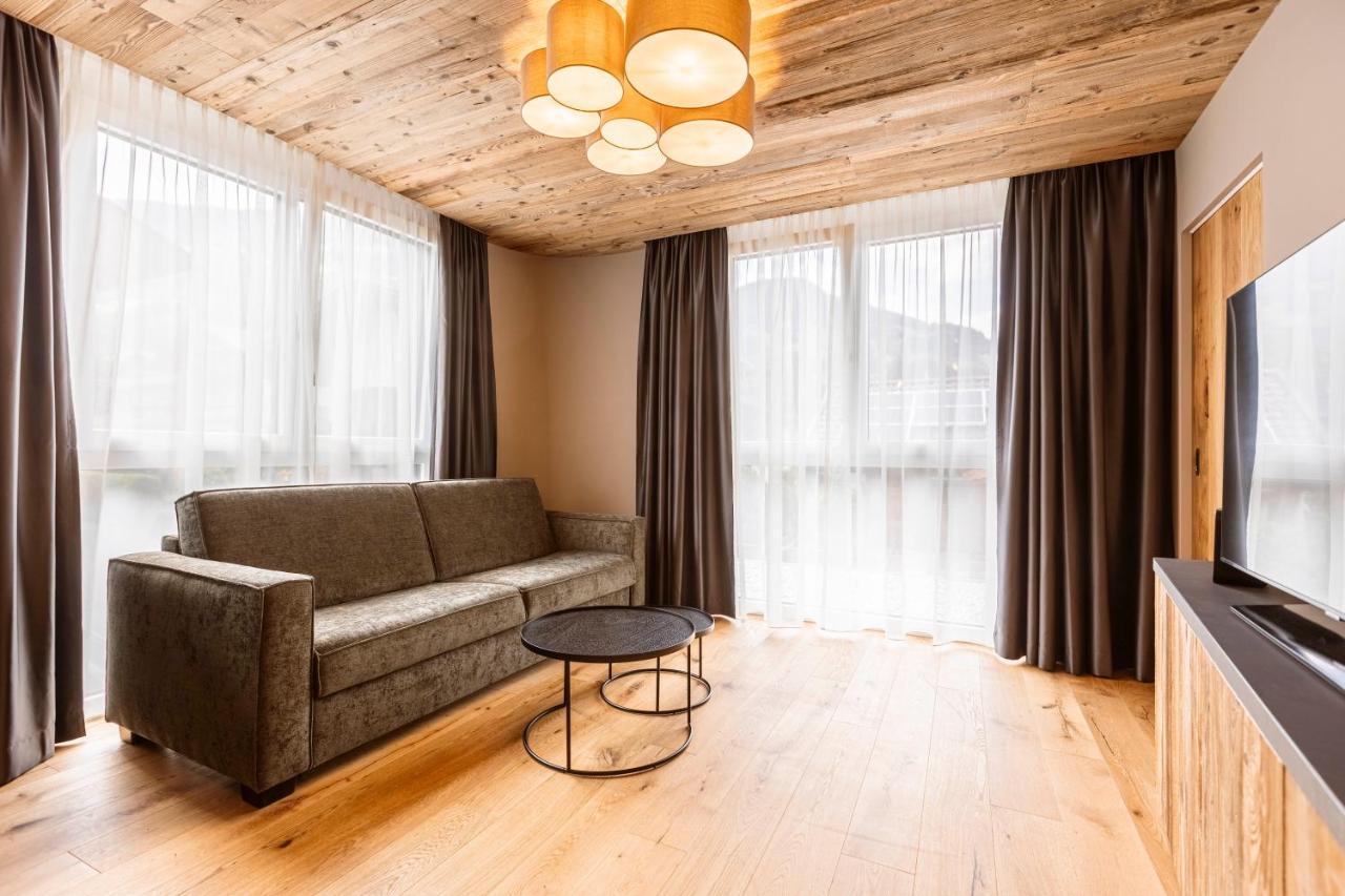 Zillertal Suites Fuegen By Alps Resorts Exterior foto