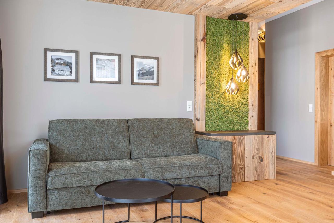 Zillertal Suites Fuegen By Alps Resorts Exterior foto
