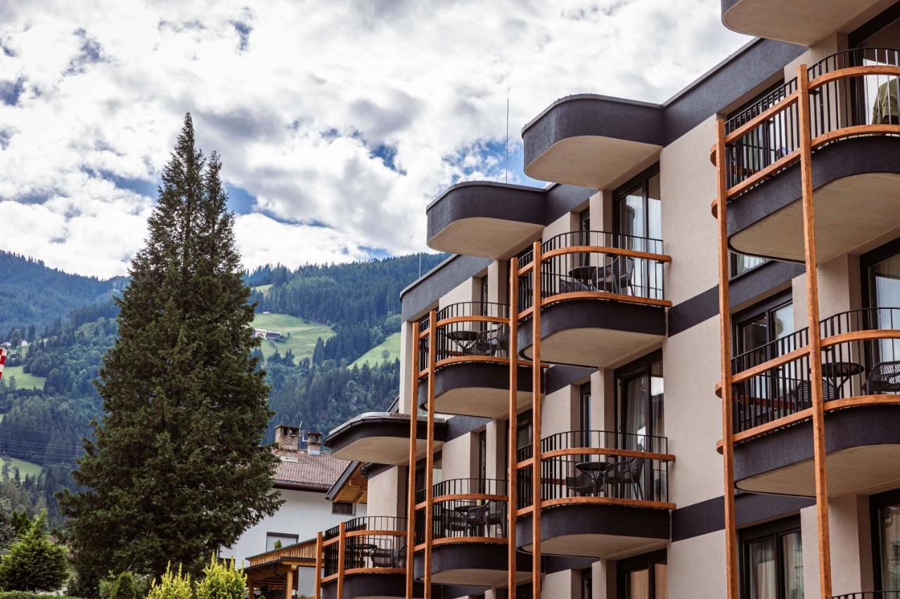 Zillertal Suites Fuegen By Alps Resorts Exterior foto