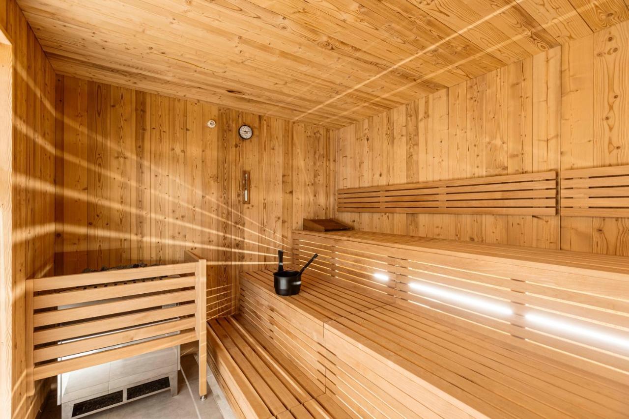 Zillertal Suites Fuegen By Alps Resorts Exterior foto