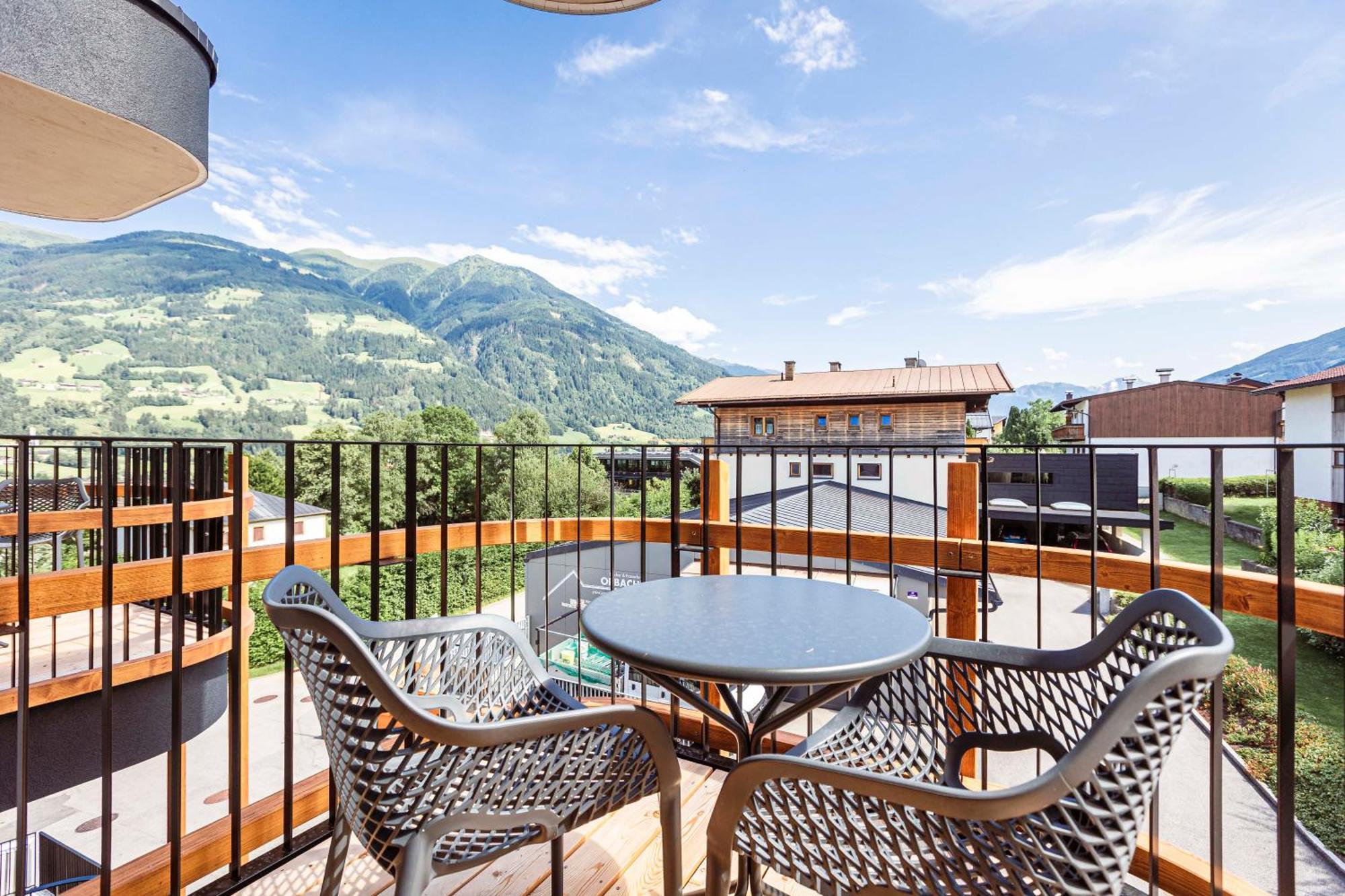 Zillertal Suites Fuegen By Alps Resorts Exterior foto